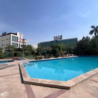 Top Hotel in Gurgaon with private poolq